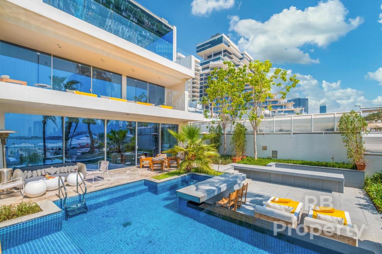 Five Palm Beach Villa - Three Floors, Private Pool, Jacuzzi Dubai Esterno foto
