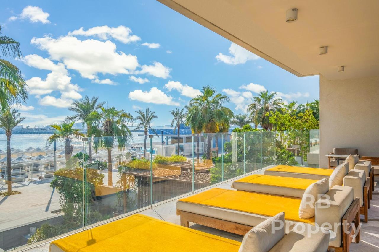 Five Palm Beach Villa - Three Floors, Private Pool, Jacuzzi Dubai Esterno foto